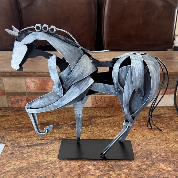 Sunblog Other - Sunblogs hand crafted Black and Gray Metal Horse Sculpture